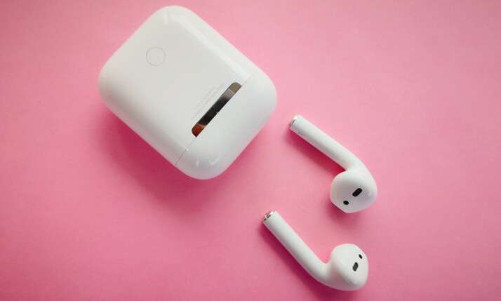 Що робити, якщо Airpods мигають білим і не підключаються (фото) Що робити, якщо Airpods мигають білим і не підключаються
