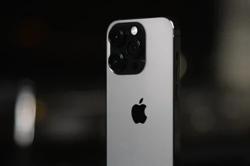 iPhone 15 Pro на 128 ГБ має обмежену якість запису відео, але тепер є спосіб цього уникнути