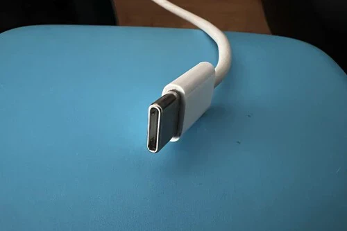 Появляются первые кабели USB-C для iPhone 15: собирается ли Apple выпустить собственное зарядное устройство USB-C? (фото) Появляются первые кабели USB-C для iPhone 15: собирается ли Apple выпустить собственное зарядное устройство USB-C?