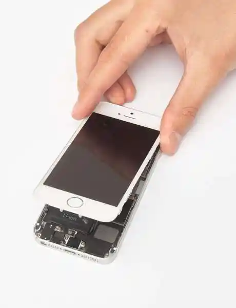 Заміна скла екрану на iPhone SE