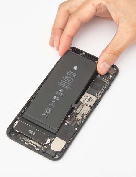 Заміна акумулятора iPhone 7 Plus