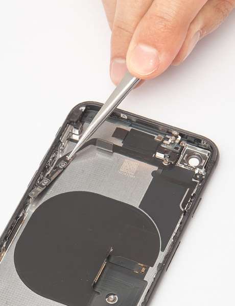 Заміна кнопок гучності в iPhone 8 фото Заміна кнопок гучності в iPhone 8