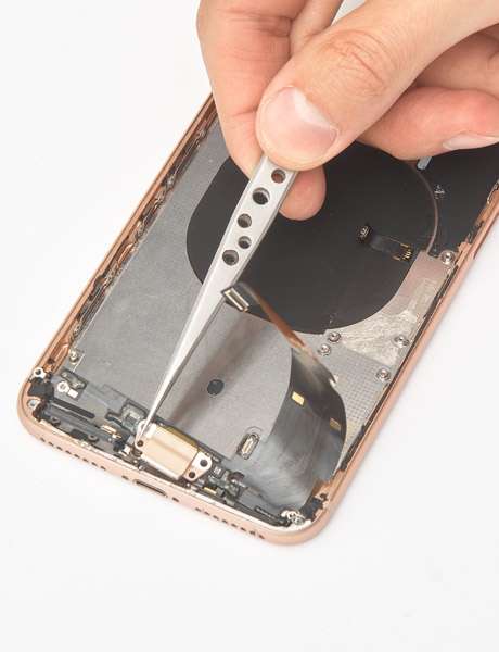 Ремонт гнізда зарядки в iPhone 8 Plus