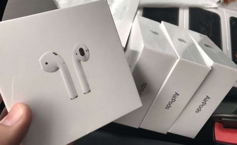 Apple скорочує виробництво бездротових навушників