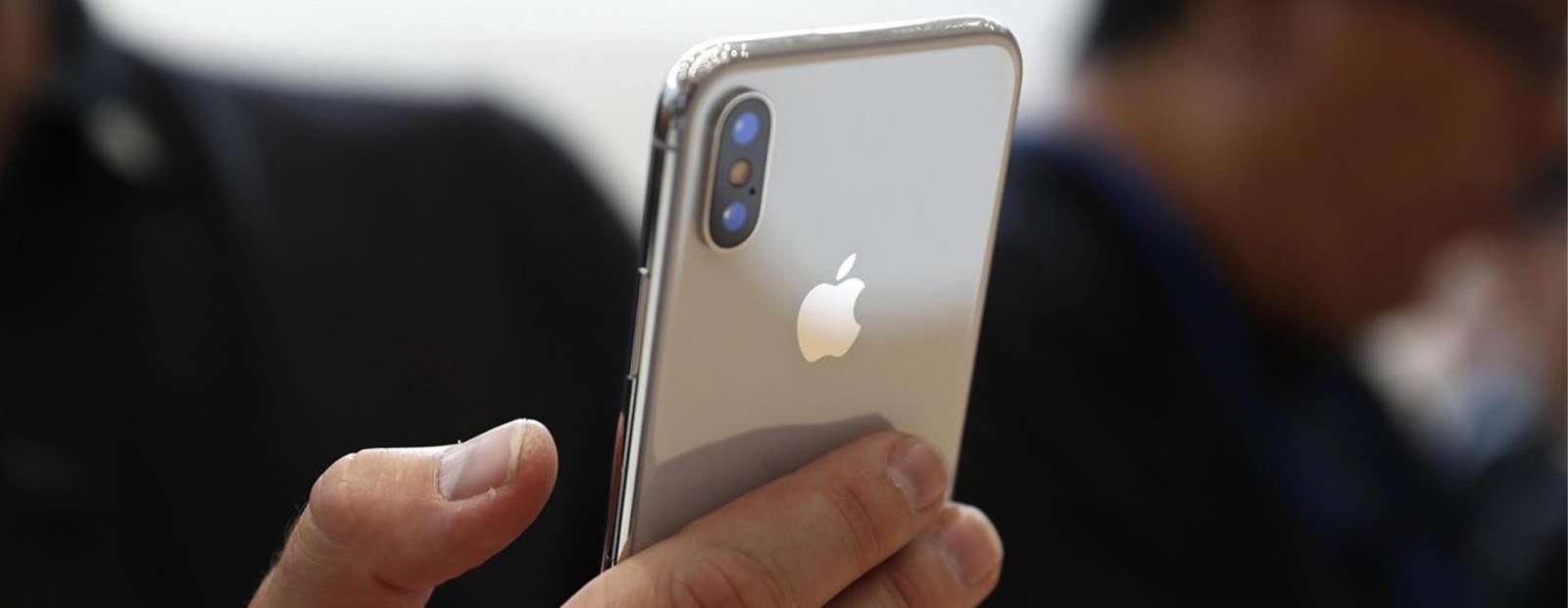 Сколько стоят iPhone в Арабских Эмиратах и стоит ли их брать
