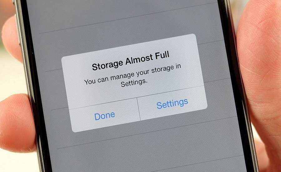 Недостатньо вільного простору на пристрої для завантаження нової версії iOS