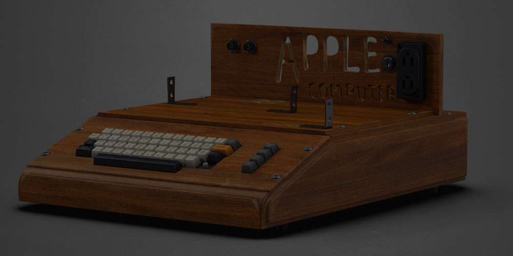 Первый компьютер apple