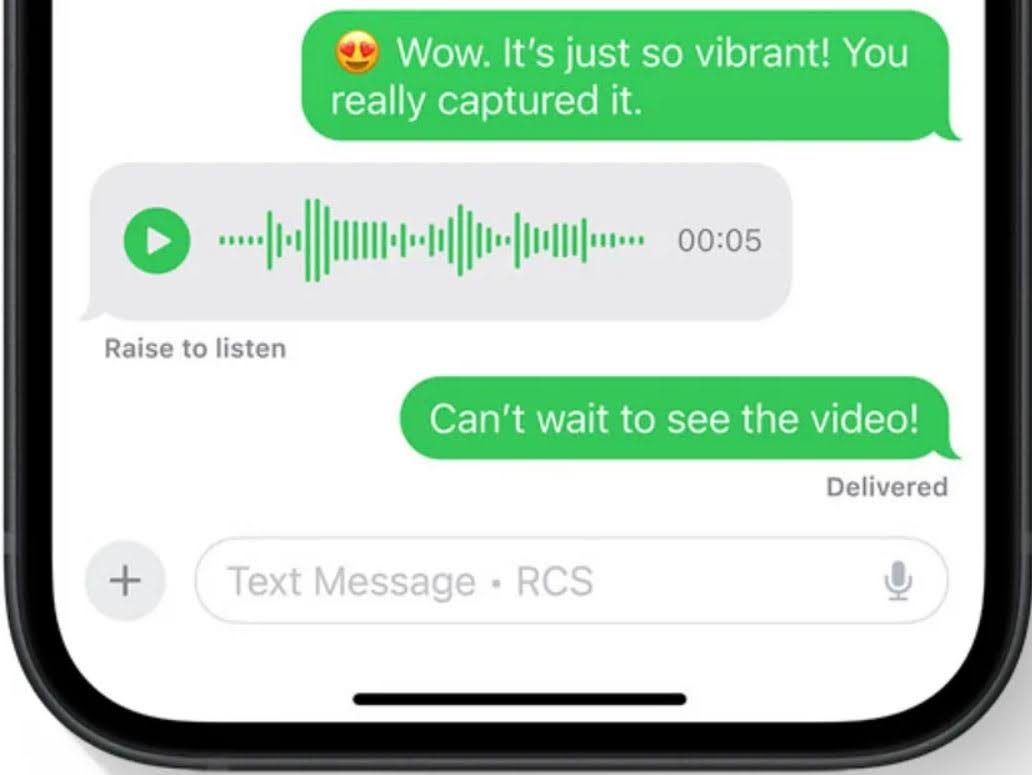 Демонстрація обміну повідомленнями RCS на iOS 18