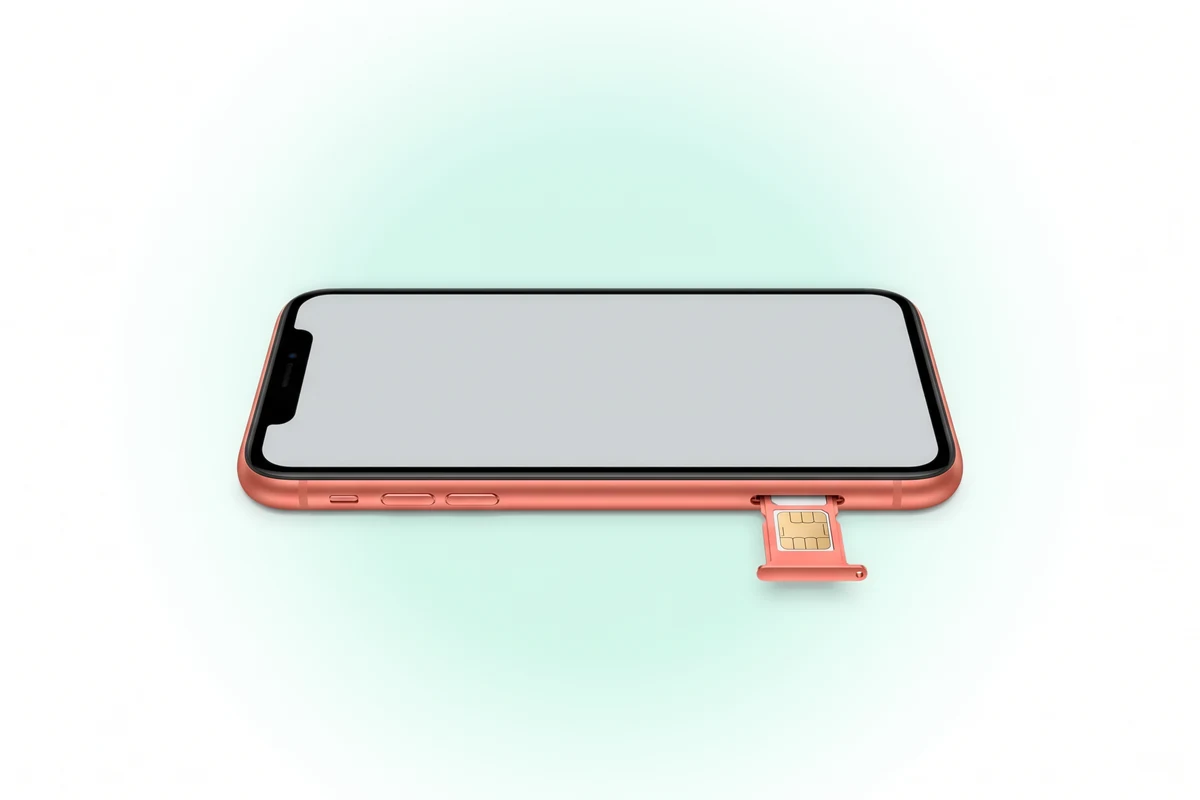 Решение проблемы с сетью iPhone XR: коралловый телефон с выдвинутым лотком и чистой nano-SIM